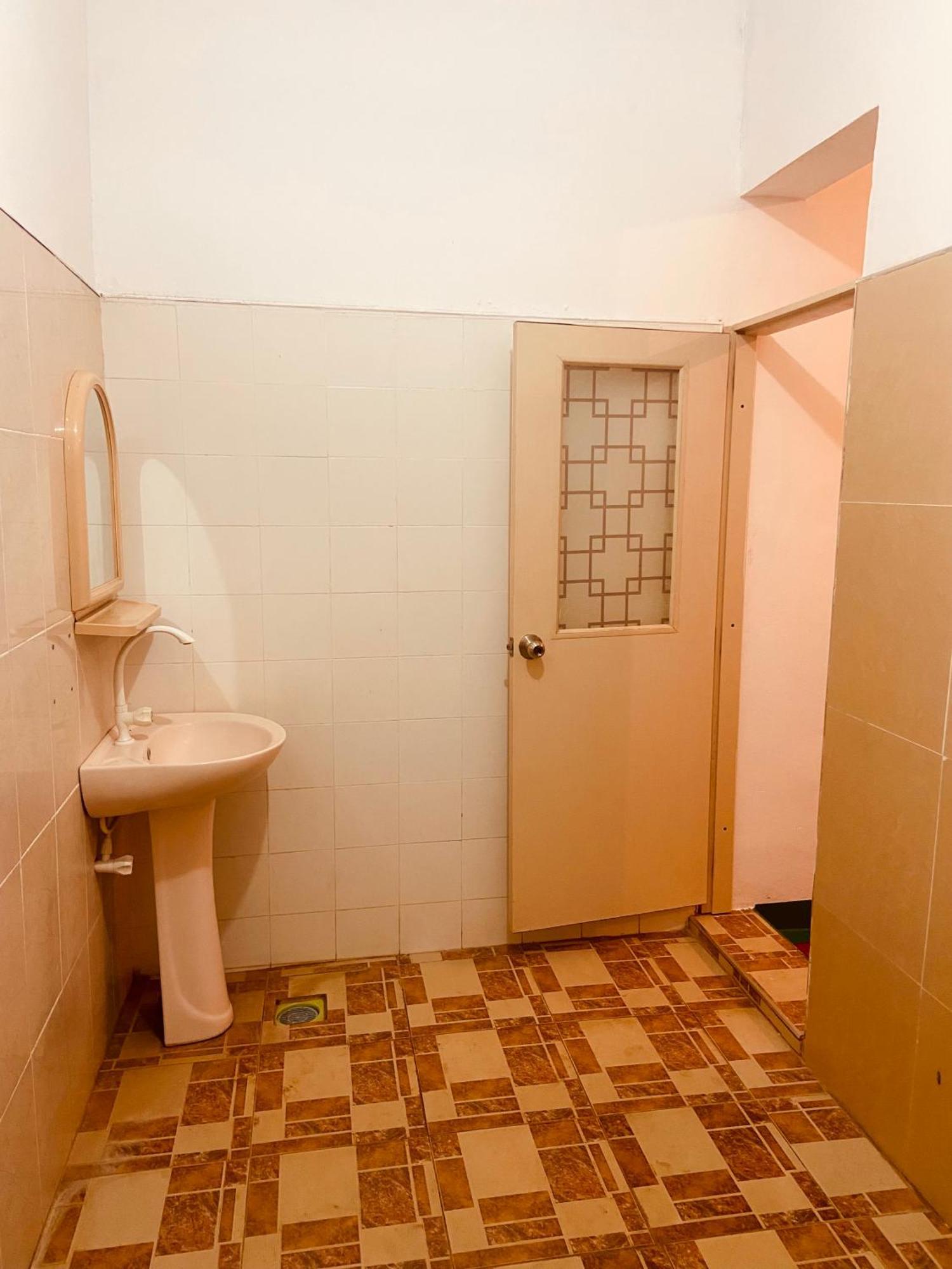 Marina Way Hotel Arugam Kudah Eksteriør bilde